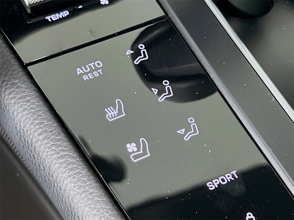 Certified 2023 Porsche Macan S image 23