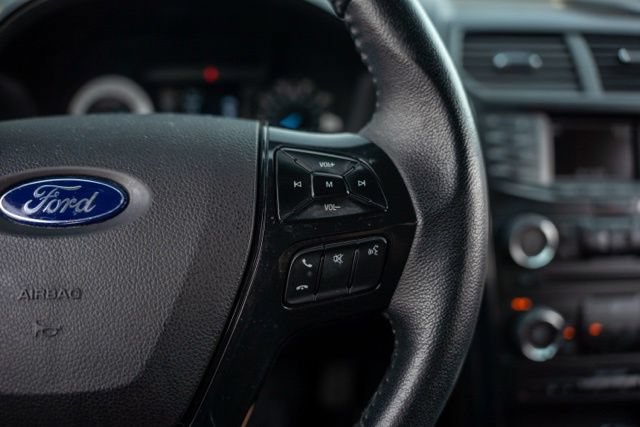 Used 2017 Ford Explorer XLT AWD/4WD image 18