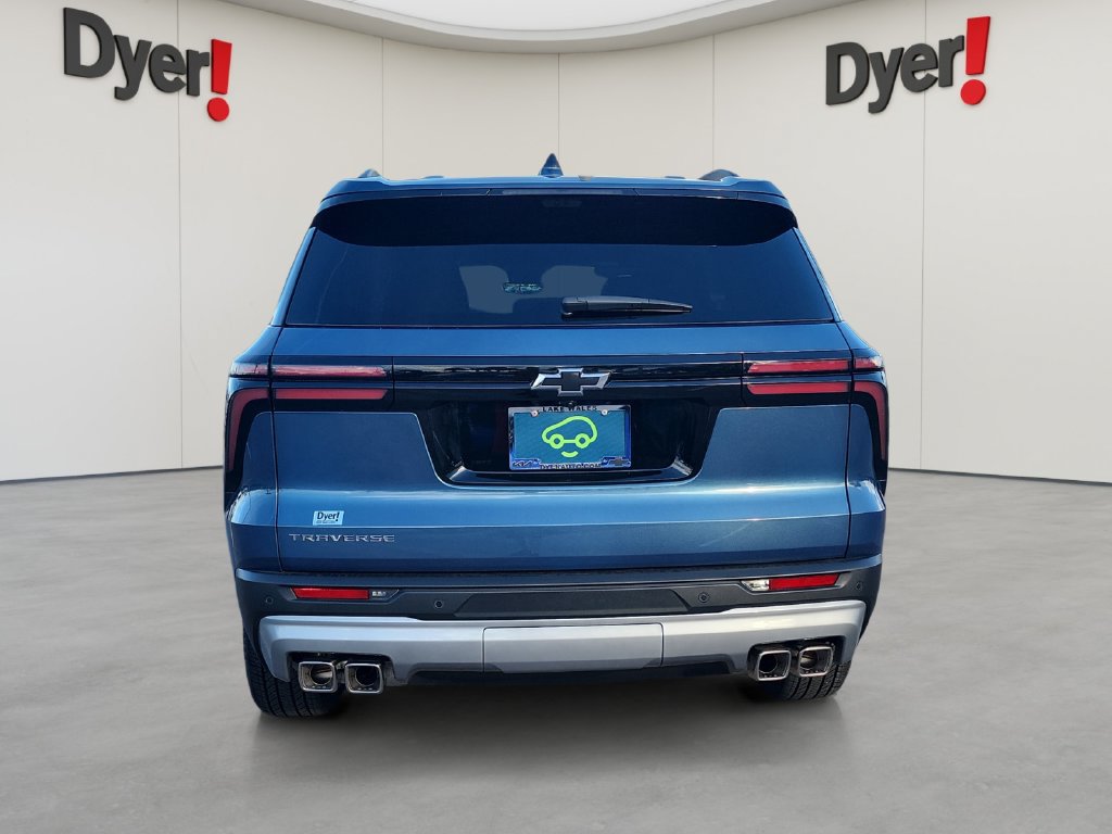 Used 2026 Chevrolet Traverse LT w/ Driver Confidence Package FWD image 4
