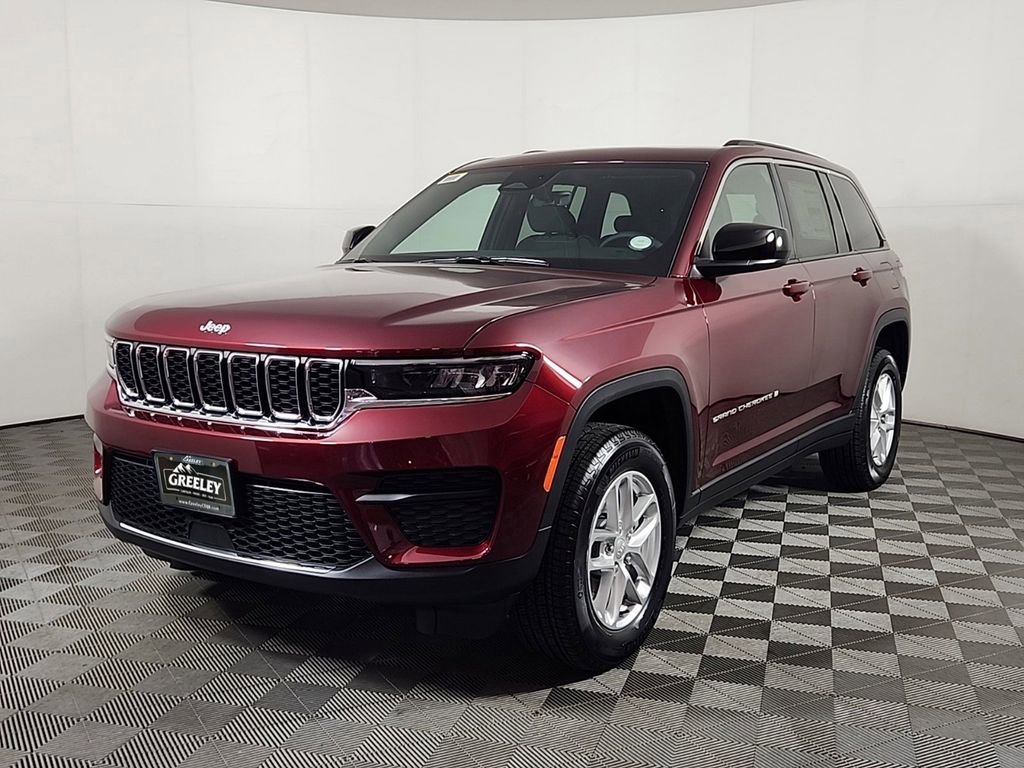 New 2025 Jeep Grand Cherokee Laredo X w/ Trailer Tow Package