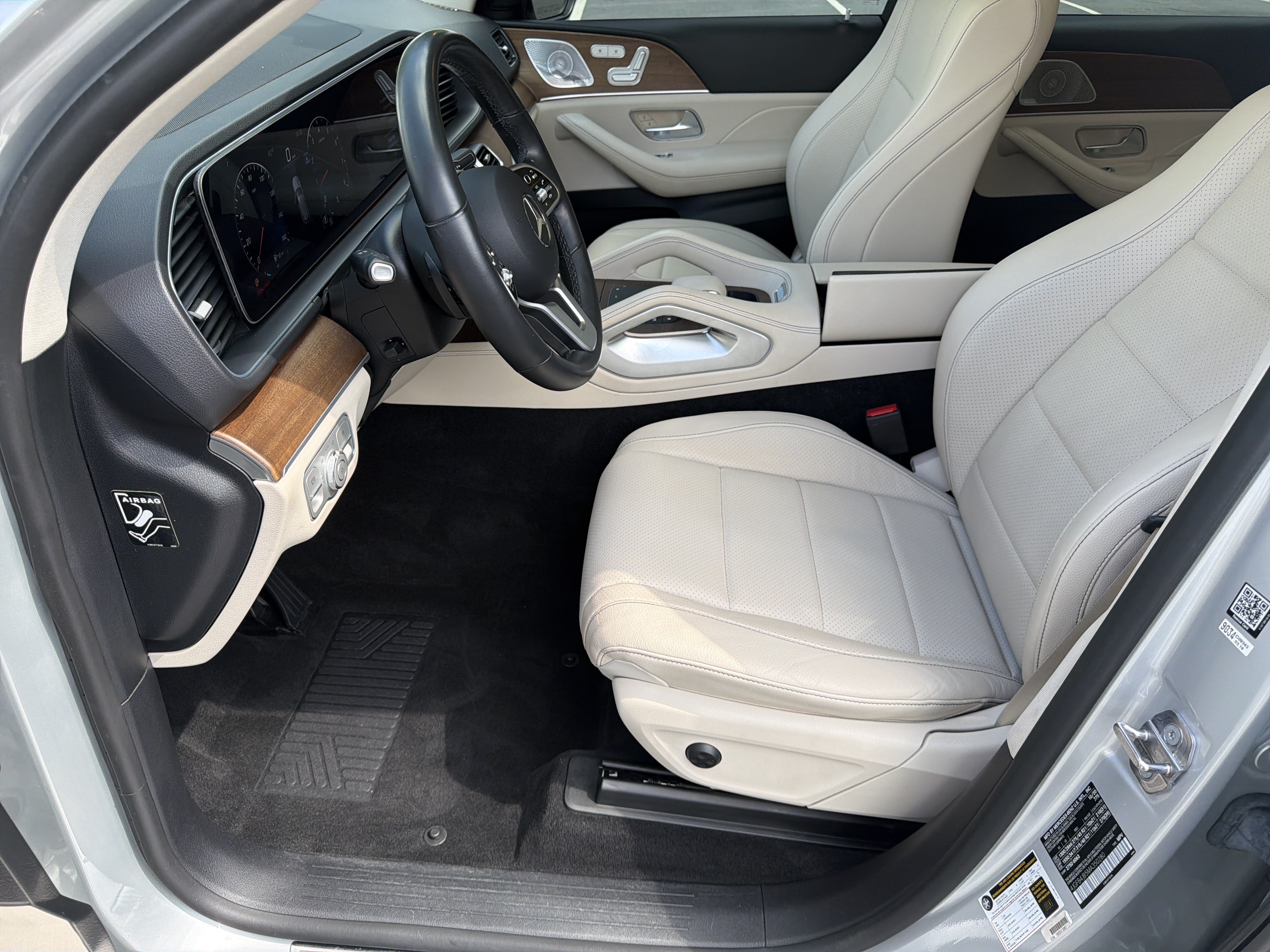 Used 2021 Mercedes-Benz GLE 350 w/ AMG Line Exterior image 11