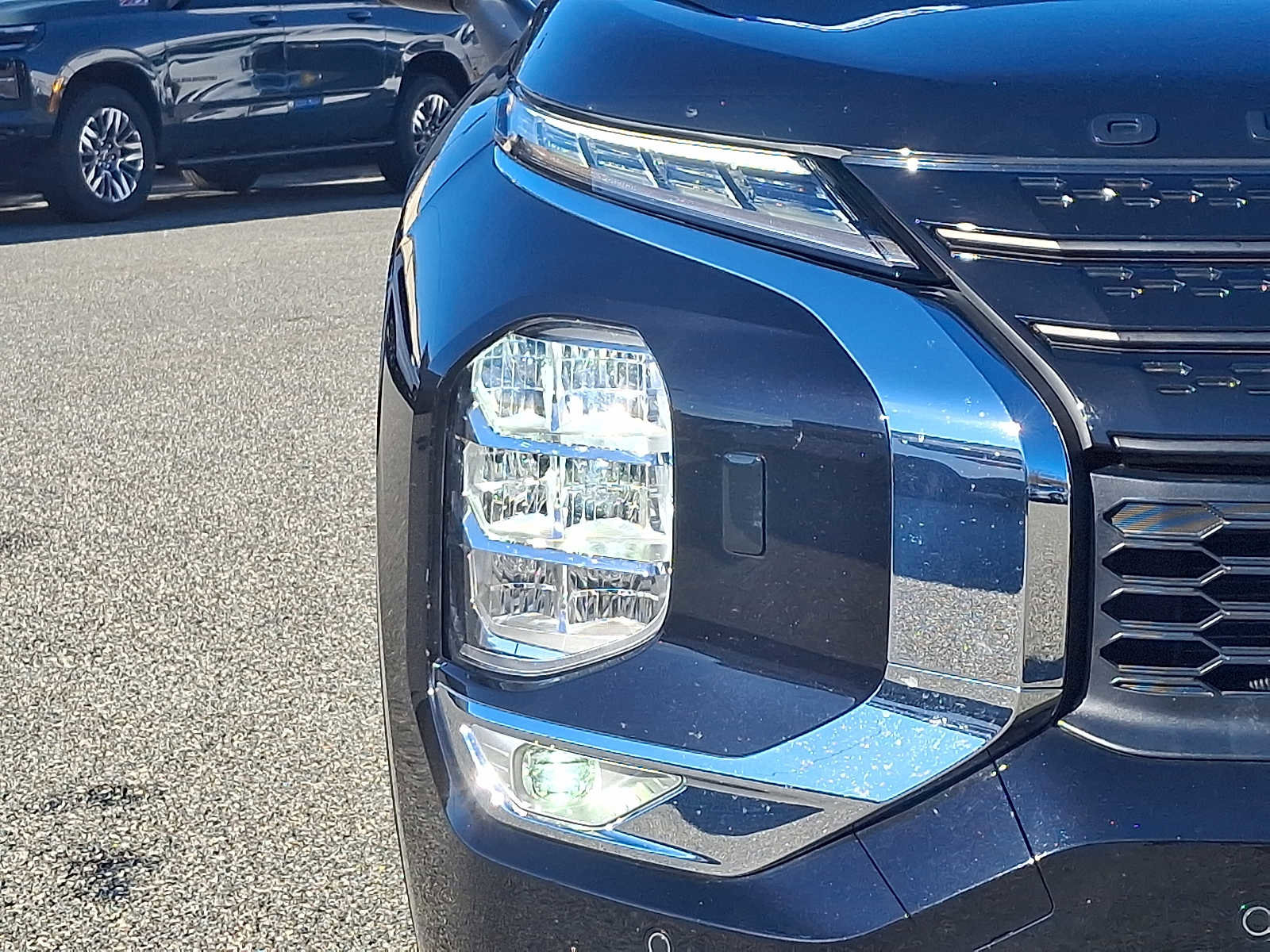 Used 2023 Mitsubishi Outlander SE Black Edition image 9