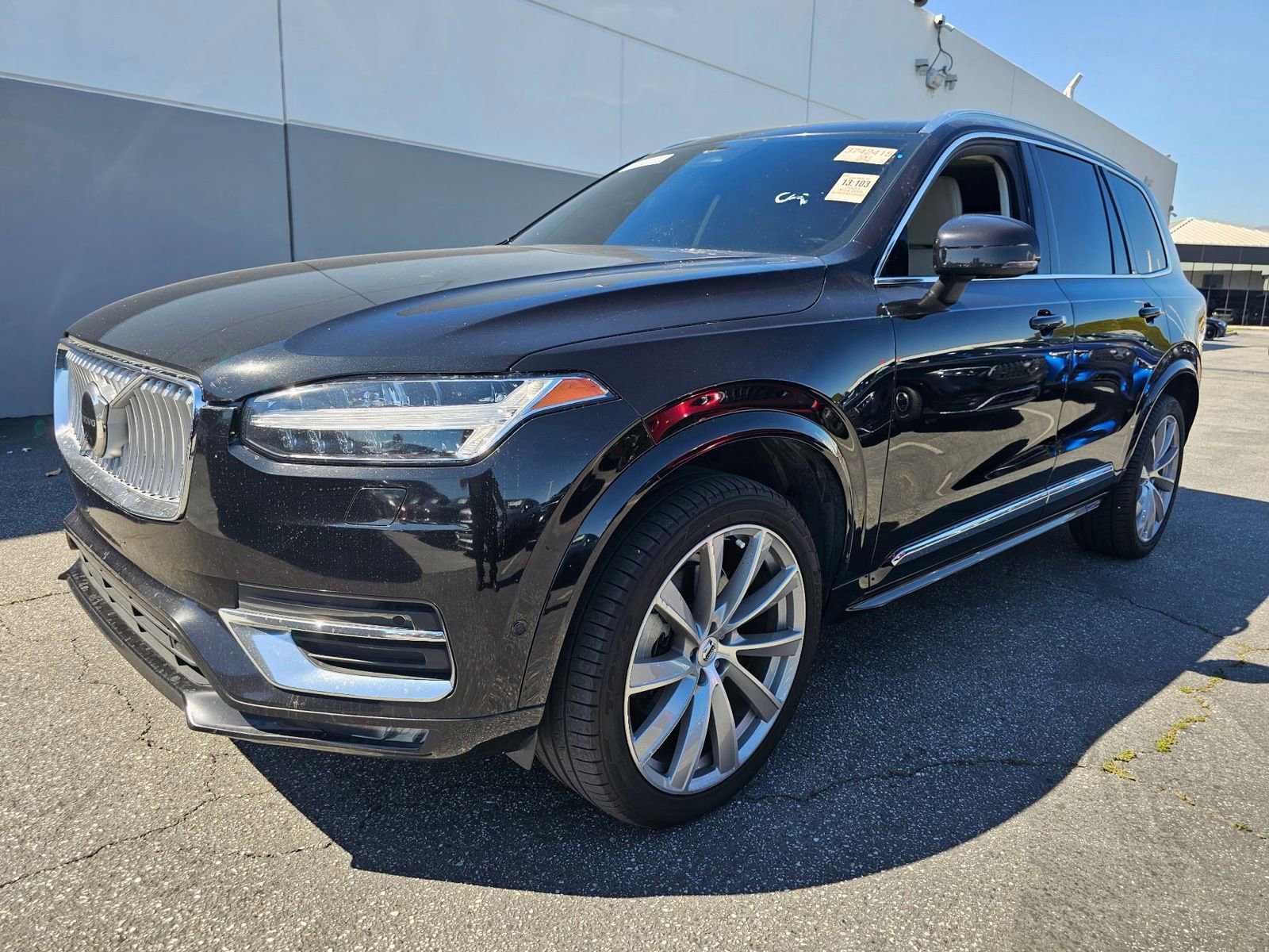 Used 2023 Volvo XC90 B6 Plus image 4