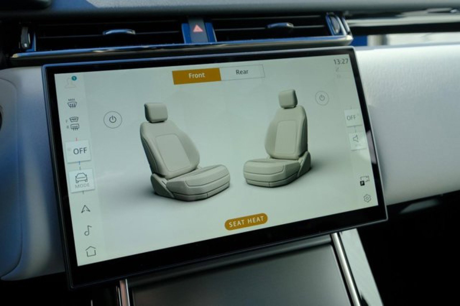 New 2025 Land Rover Range Rover Velar Dynamic SE image 24