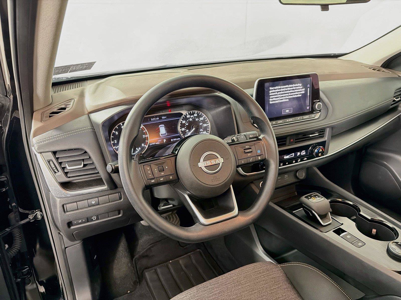 Used 2023 Nissan Rogue SV AWD/4WD image 16
