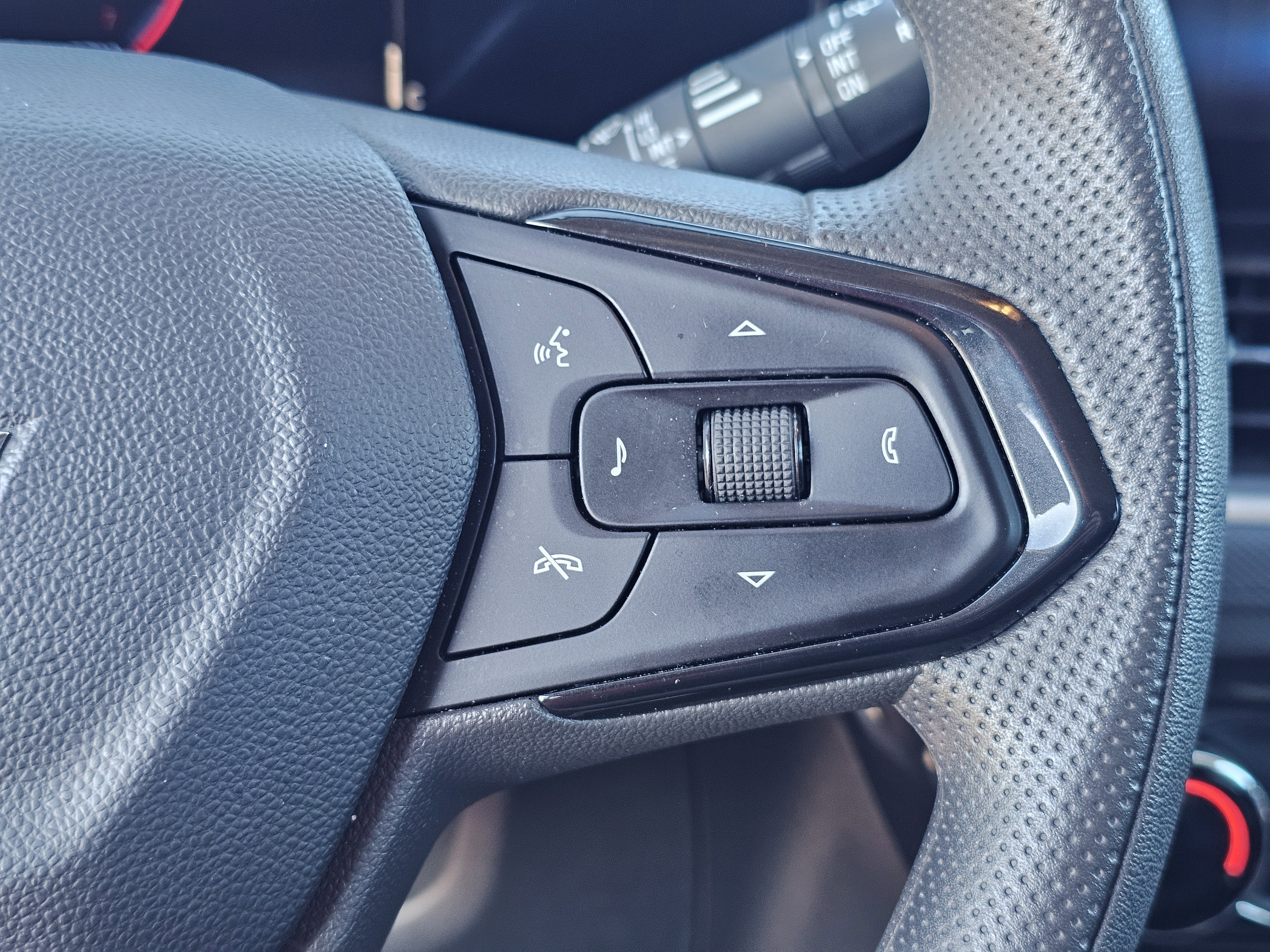 Used 2025 Chevrolet TrailBlazer LT image 21