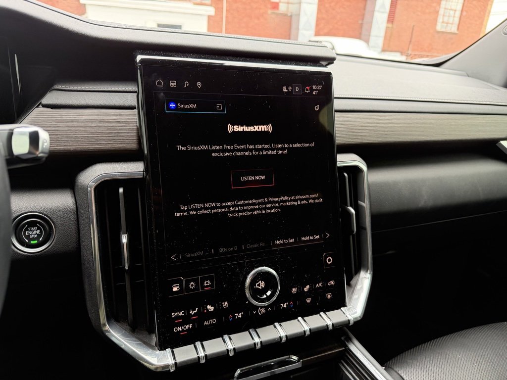 Used 2024 GMC Acadia Denali w/ Super Cruise Package image 29