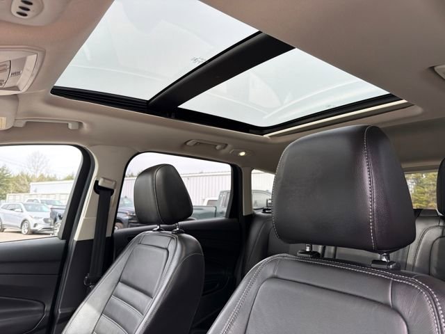 Used 2017 Ford Escape Titanium w/ Equipment Group 301A image 22
