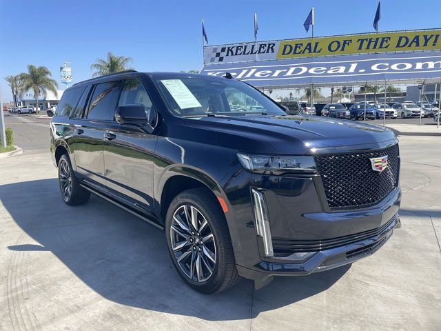 Used 2021 Cadillac Escalade ESV Sport Platinum AWD/4WD image 2