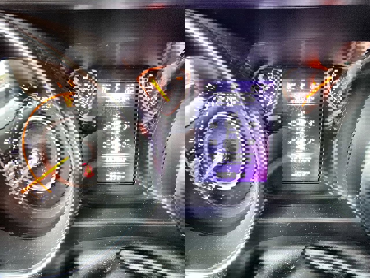 Used 2023 Jeep Gladiator Sport image 12