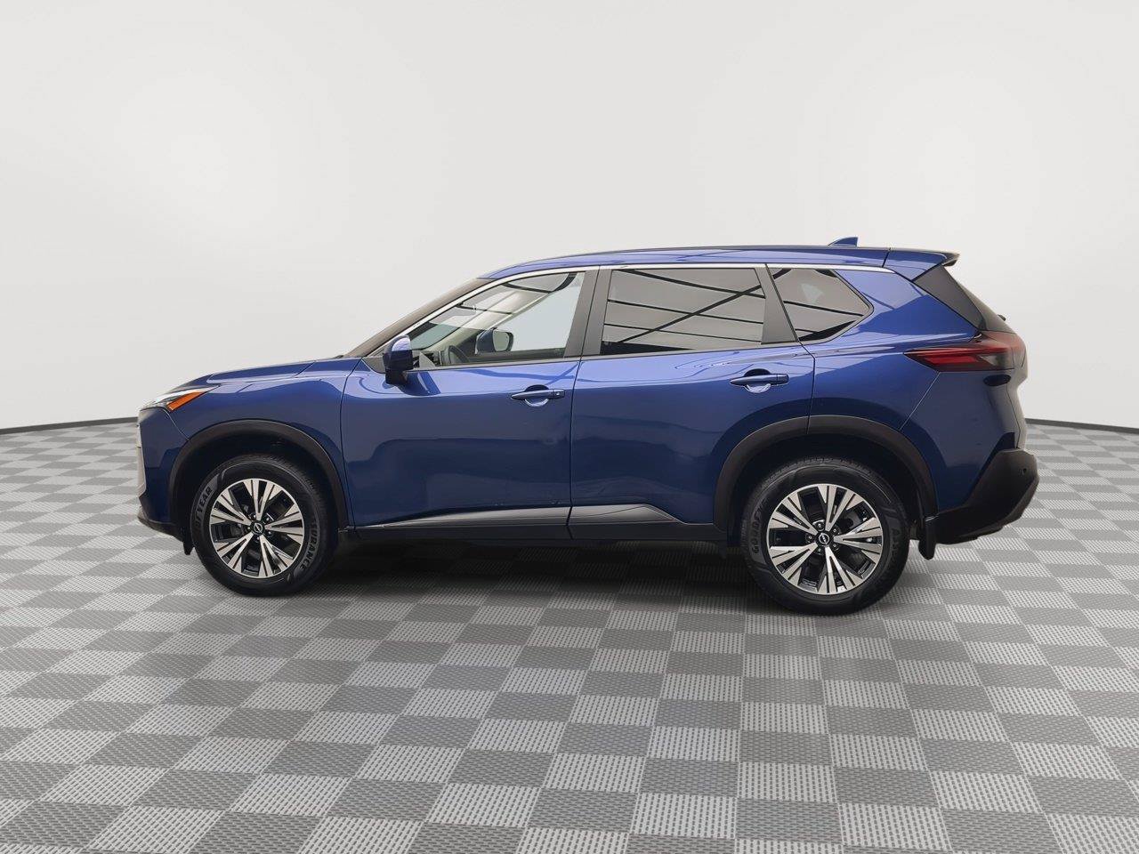 Used 2023 Nissan Rogue SV AWD/4WD image 32