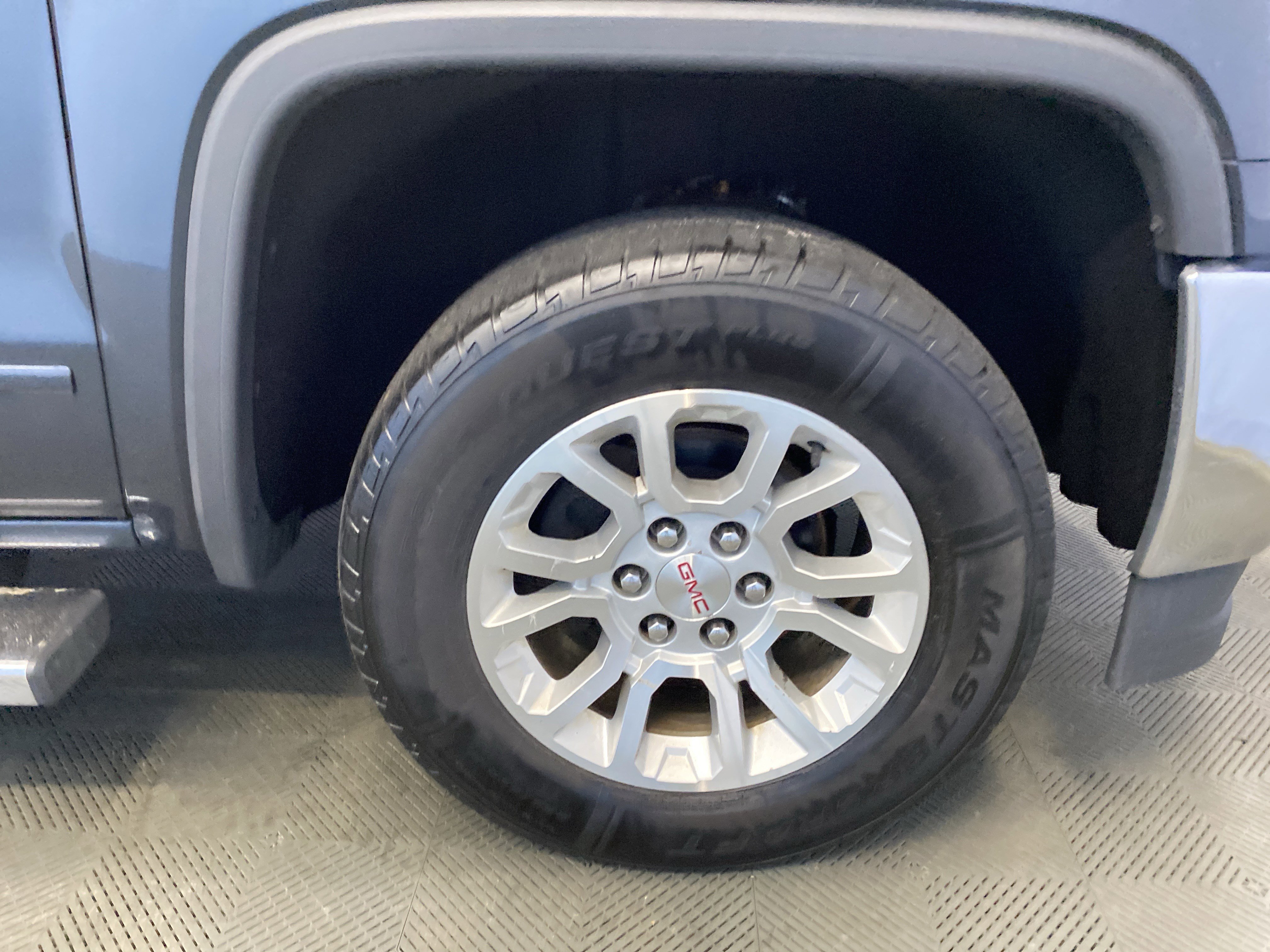 Used 2017 GMC Sierra 1500 SLE w/ SLE Value Package image 40