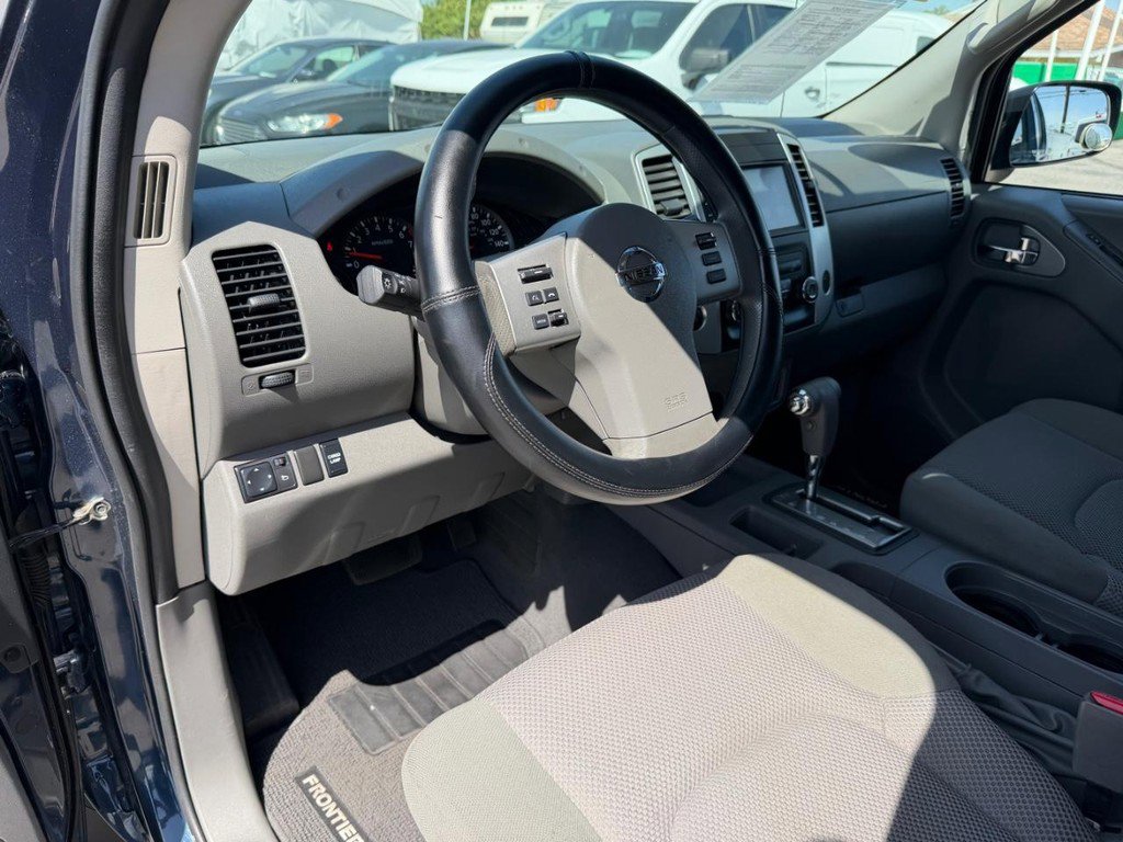 Used 2019 Nissan Frontier SV RWD image 16