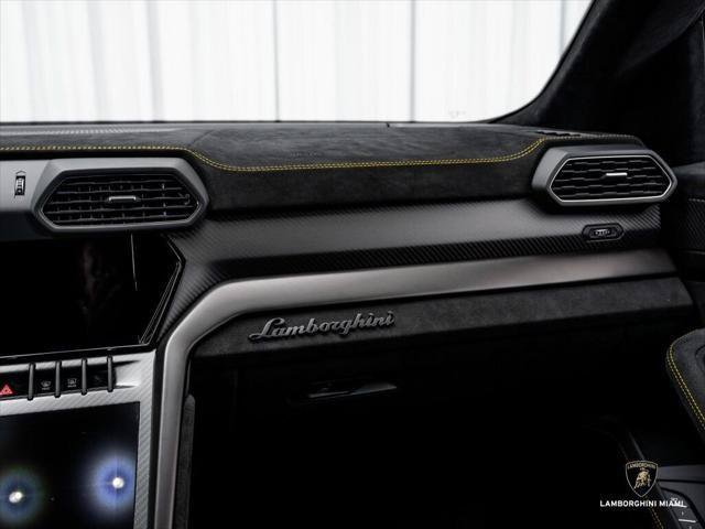 Used 2024 Lamborghini Urus Performante AWD/4WD image 49