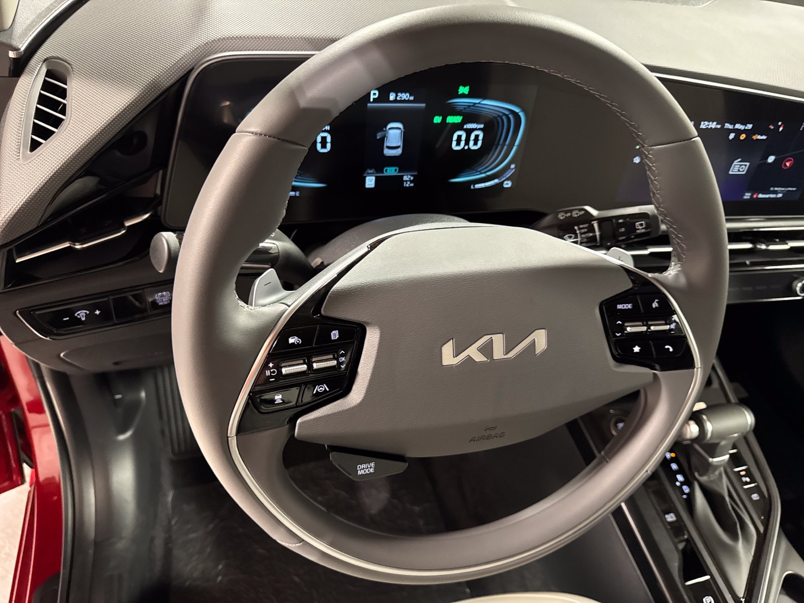 New 2026 Kia Niro FWD image 15