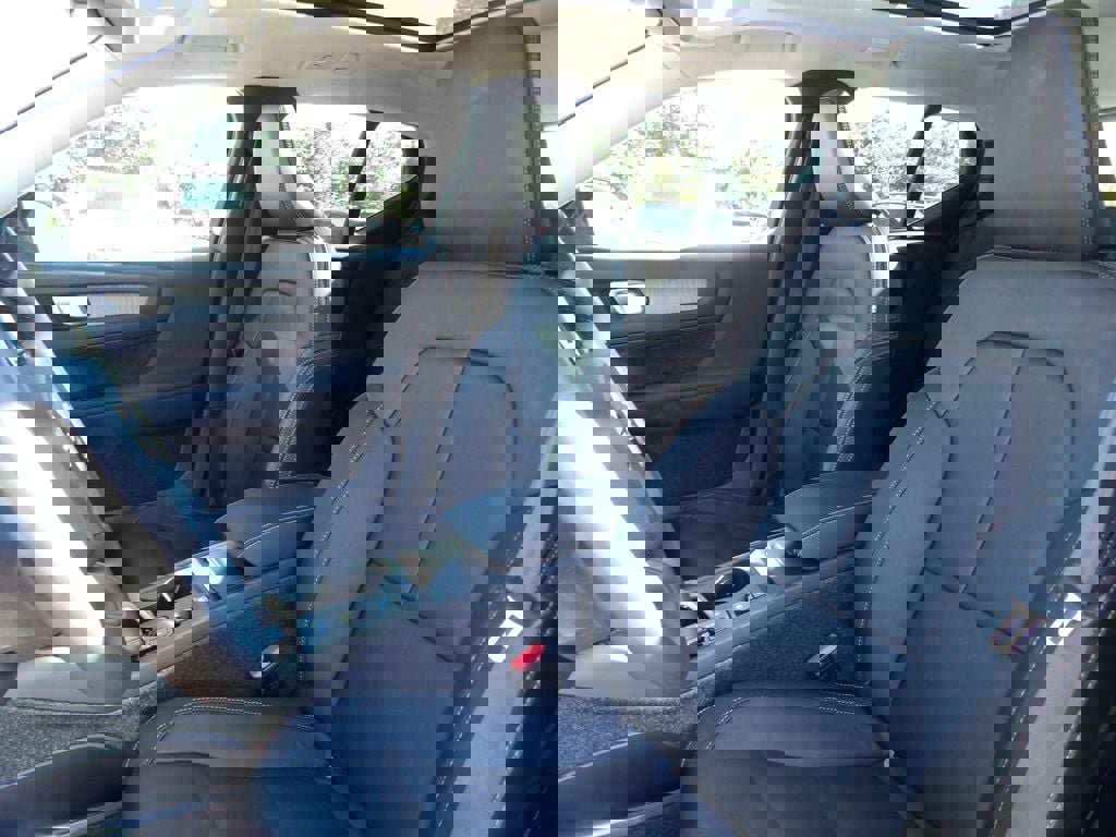 New 2026 Volvo XC40 B4 Core w/ Climate Package image 12