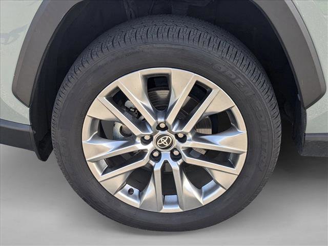Used 2023 Toyota RAV4 XLE Premium FWD image 10