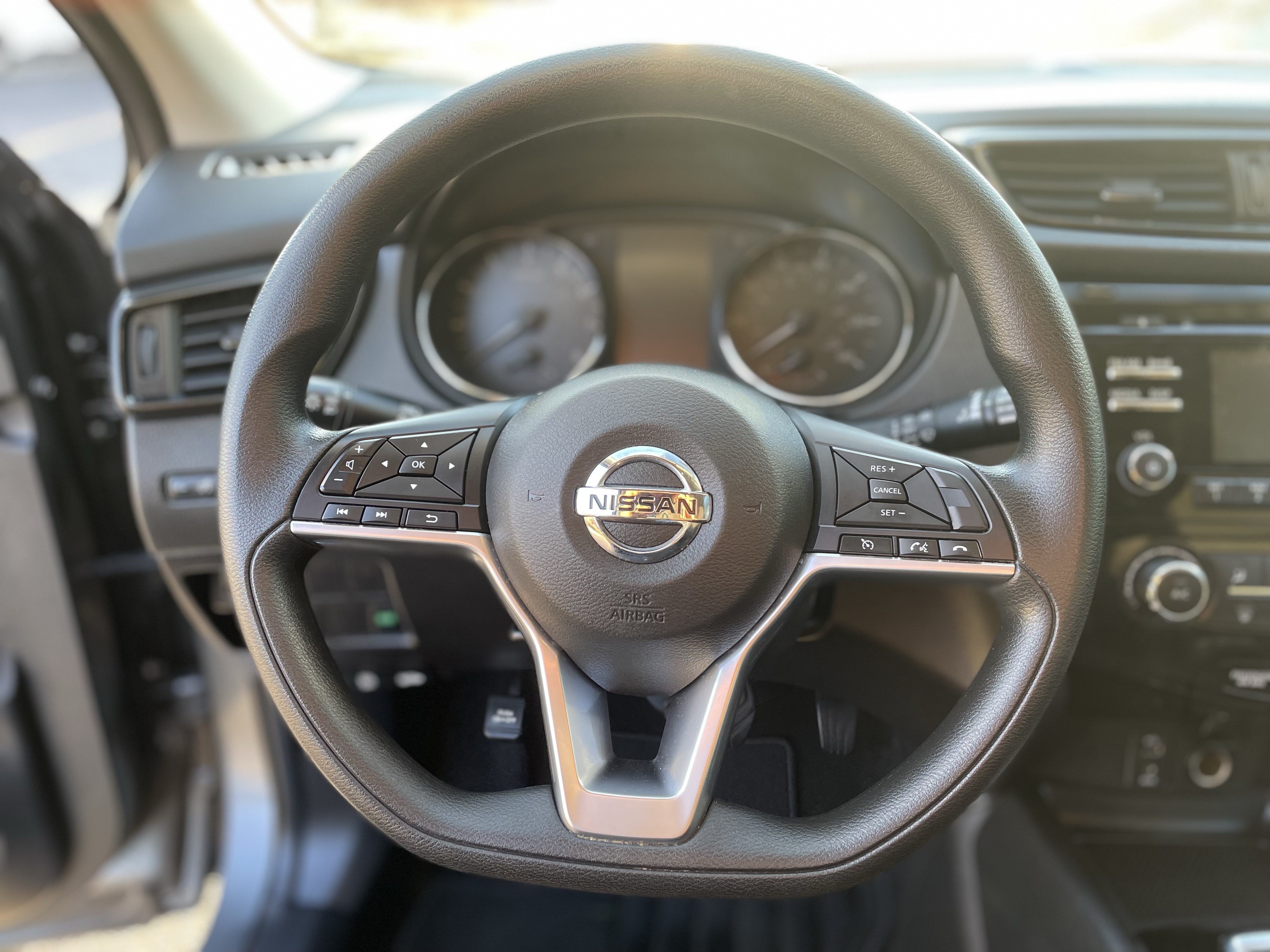 Used 2018 Nissan Rogue Sport S w/ S Appearance Package FWD image 23