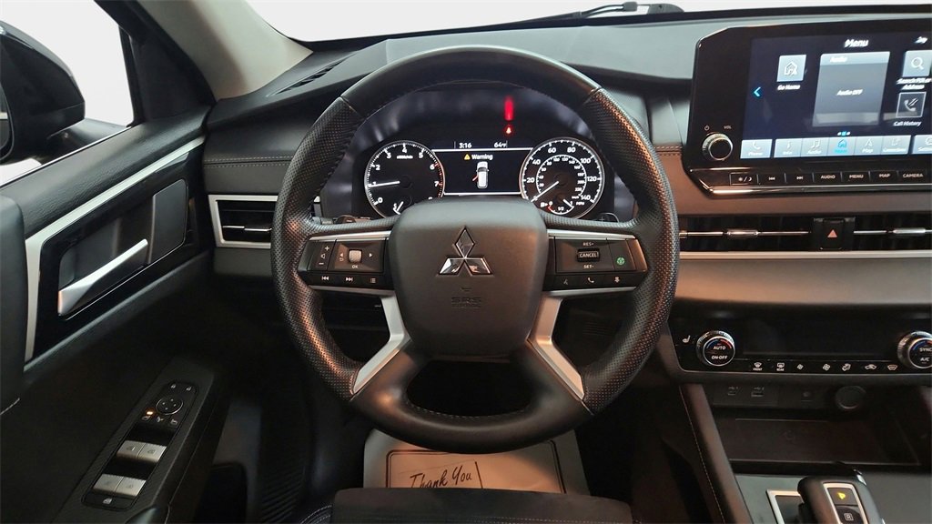 Used 2024 Mitsubishi Outlander SE image 16