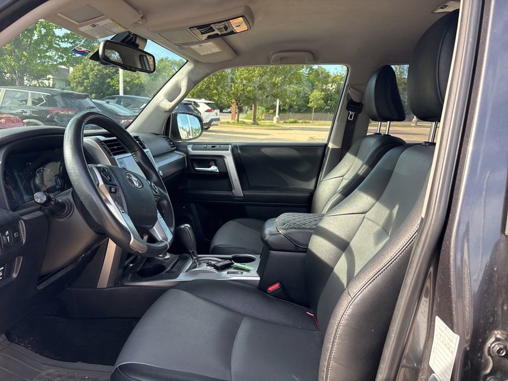 Used 2020 Toyota 4Runner SR5 Premium AWD/4WD image 11