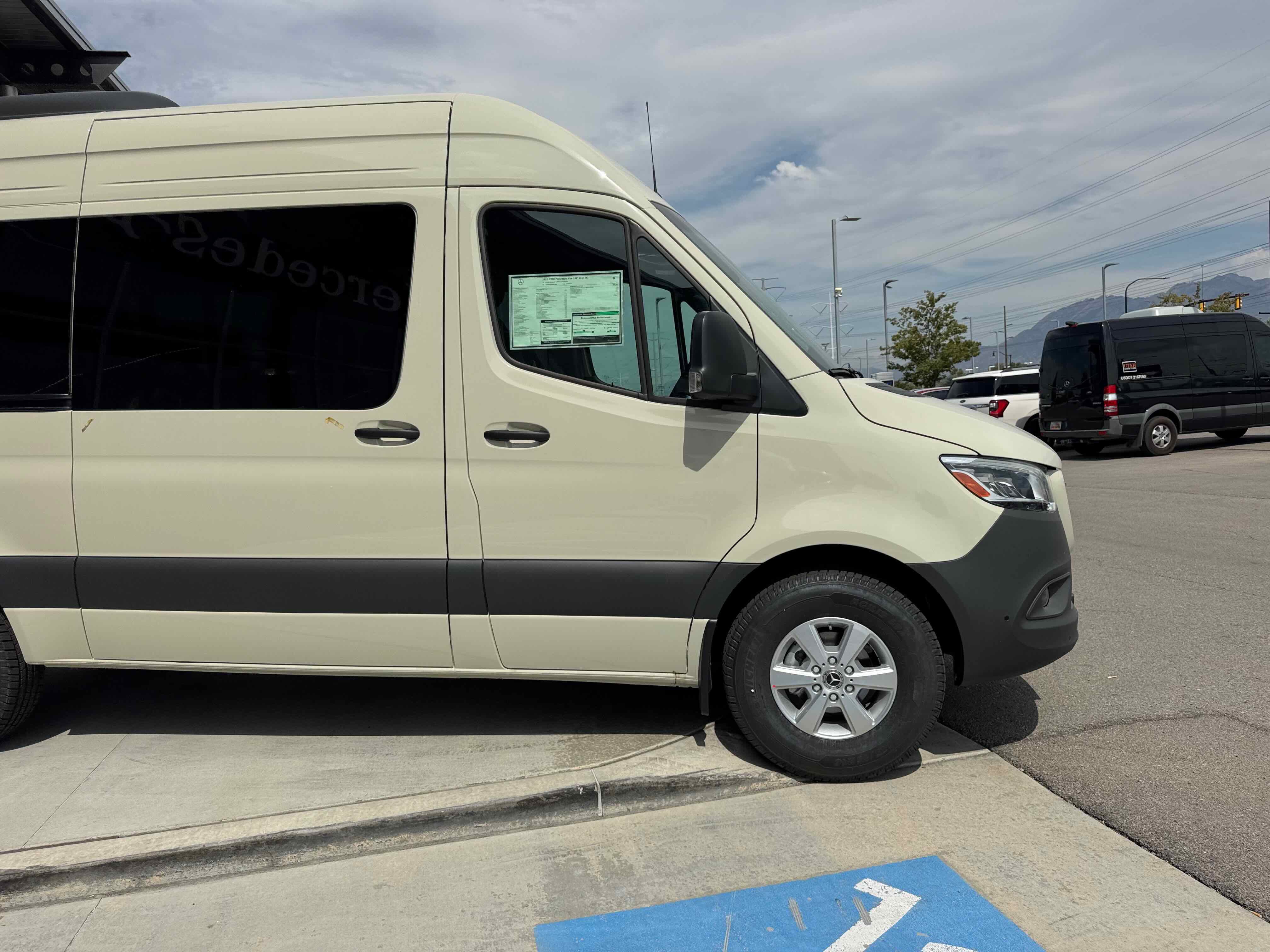 New 2025 Mercedes-Benz Sprinter 2500 image 10