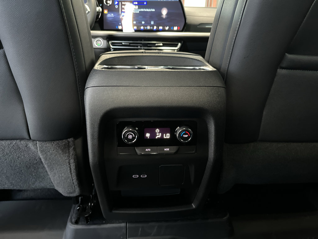 New 2026 Chevrolet Traverse LT FWD image 16