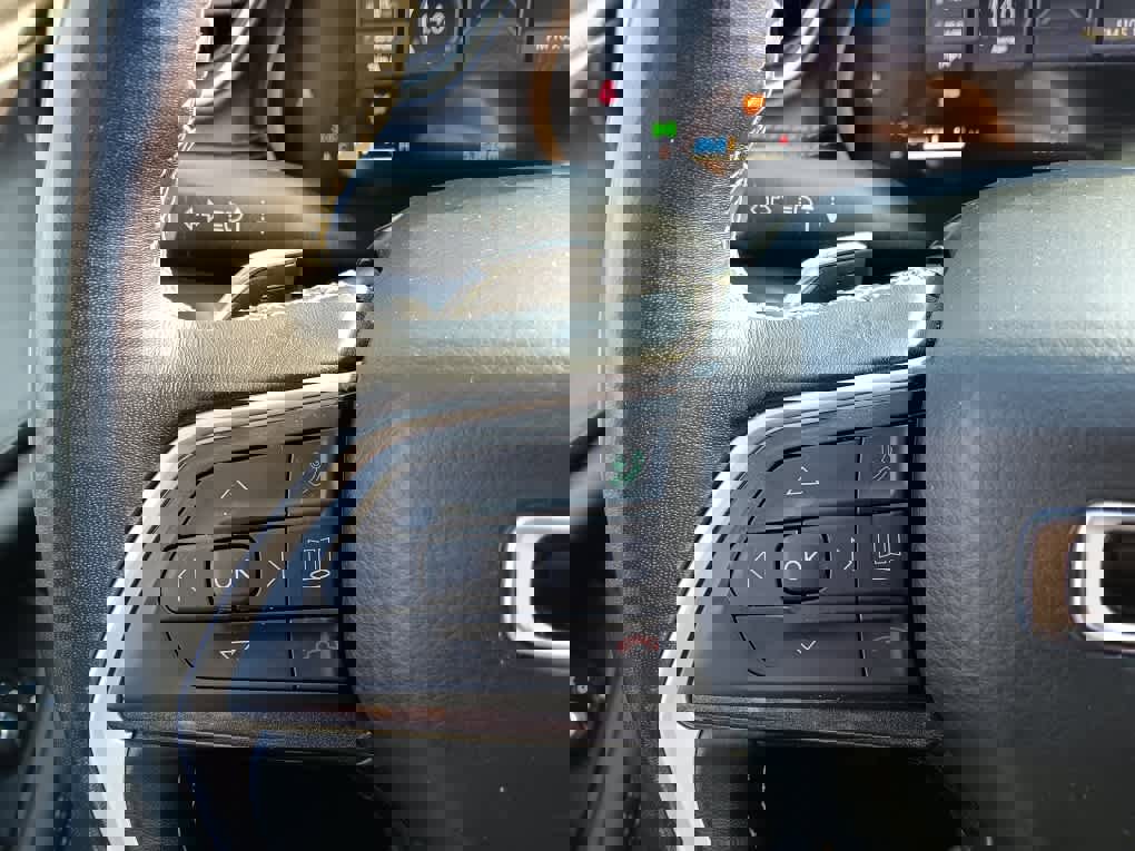 Used 2021 Jeep Grand Cherokee L Laredo w/ Luxury Tech Group I image 26