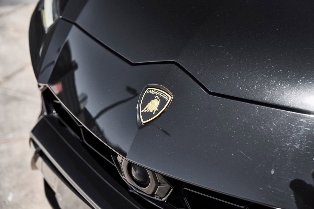 Used 2022 Lamborghini Urus AWD/4WD image 7