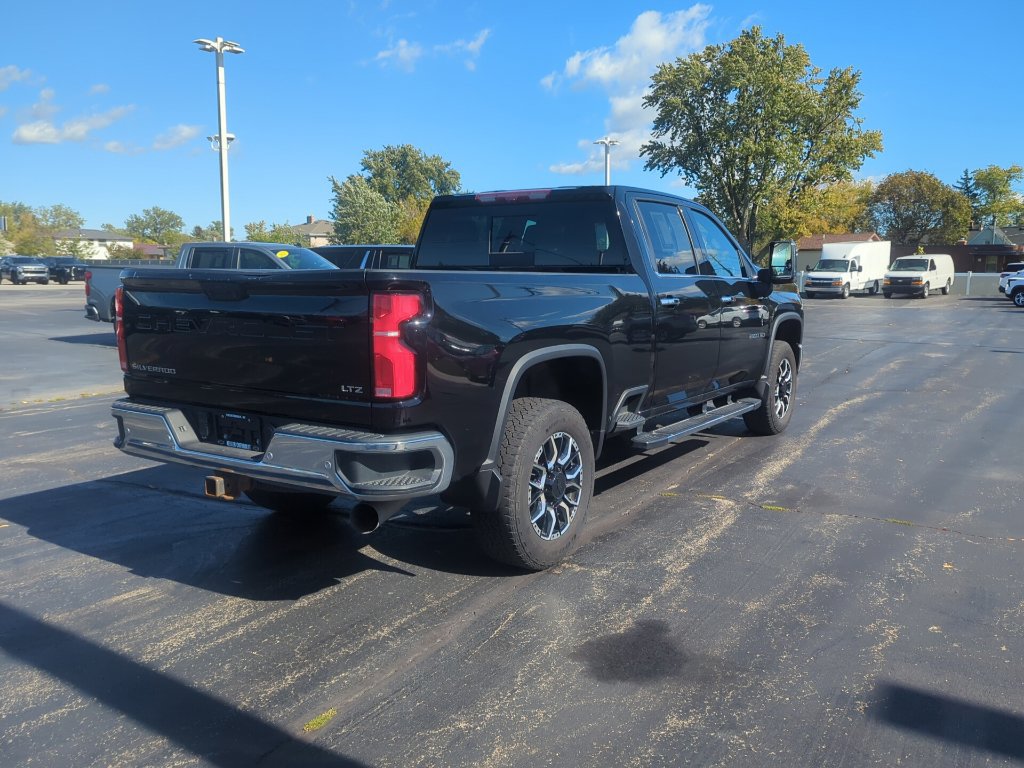 Certified 2024 Chevrolet Silverado 3500 LTZ w/ LTZ Plus Package AWD/4WD image 9