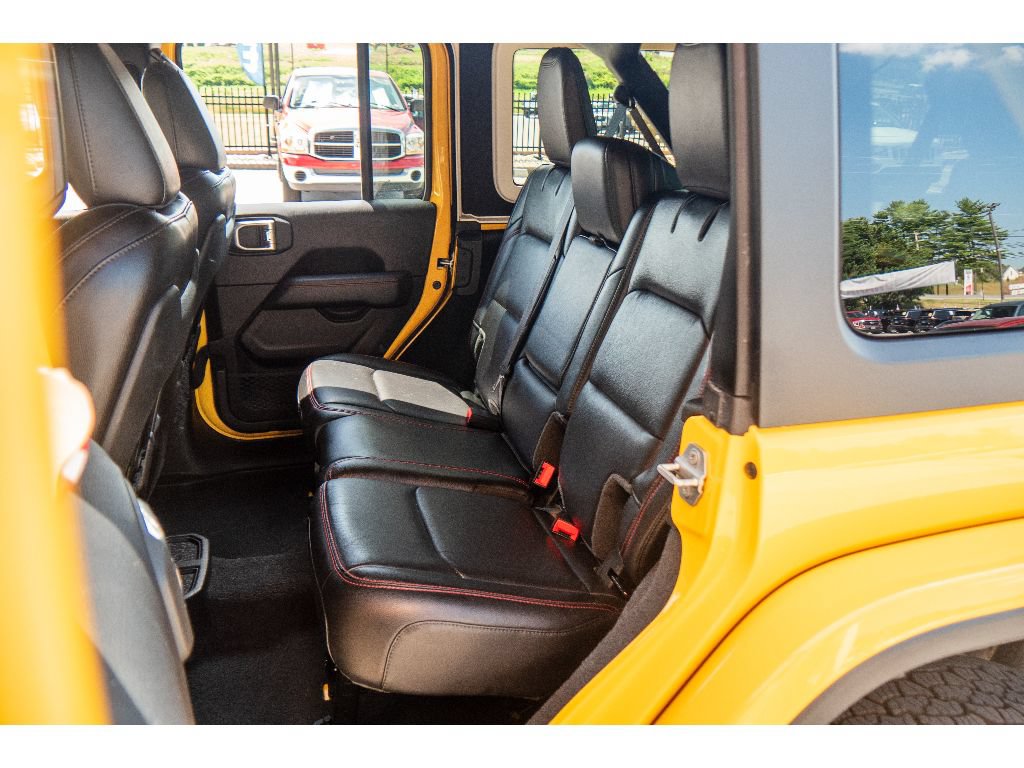 Used 2021 Jeep Wrangler Unlimited Rubicon w/ Dual Top Group AWD/4WD image 17