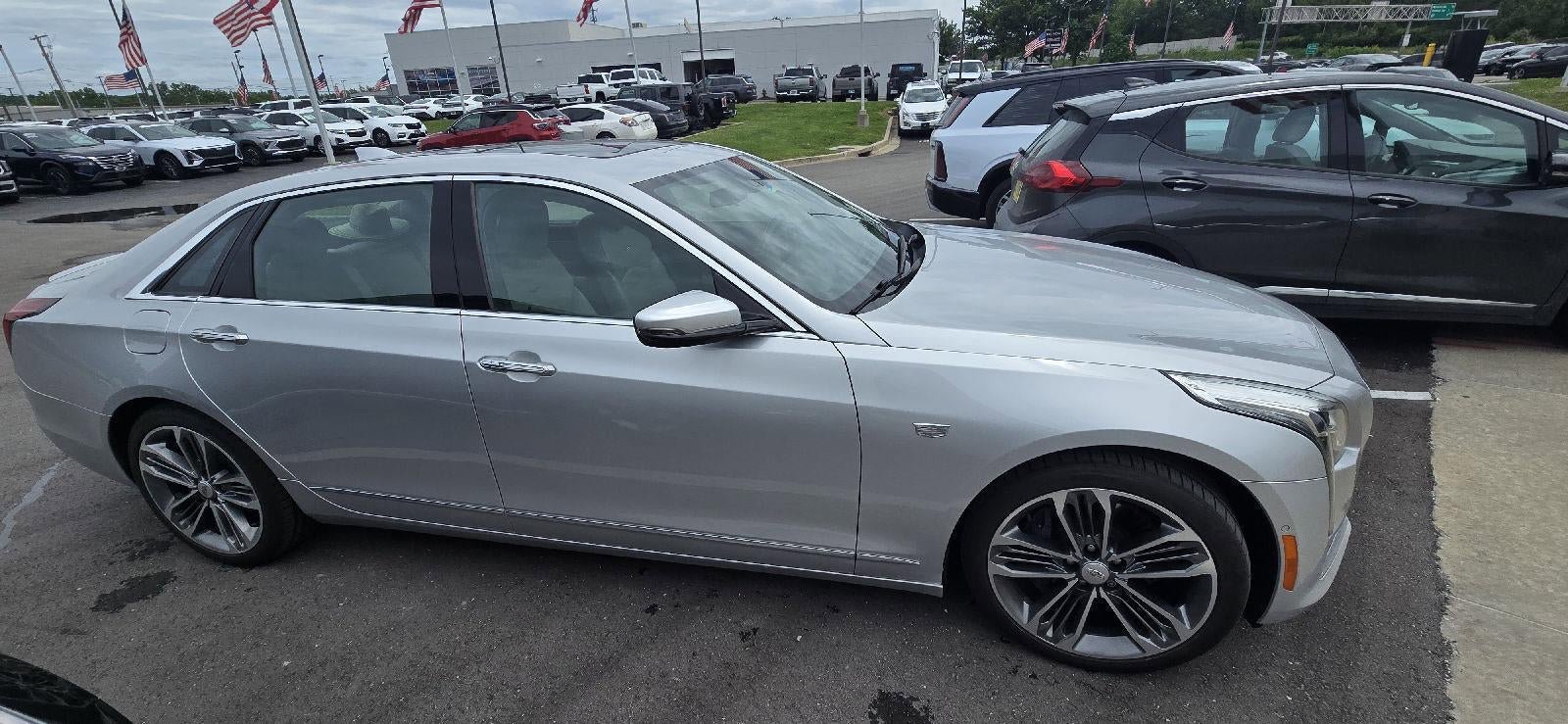 Used 2018 Cadillac CT6 Premium Luxury AWD/4WD image 2