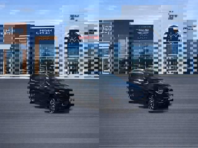 Used 2024 Chrysler Pacifica Select image 8