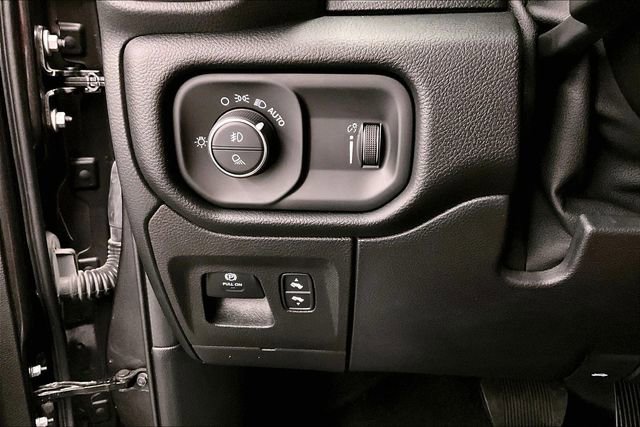 Used 2022 RAM 1500 Big Horn AWD/4WD image 39