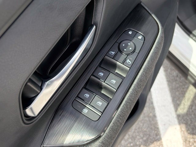 New 2026 Nissan Kicks SV w/ Cold Weather Package AWD/4WD image 13