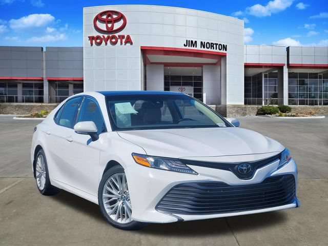 Used 2019 Toyota Camry XLE FWD image 1