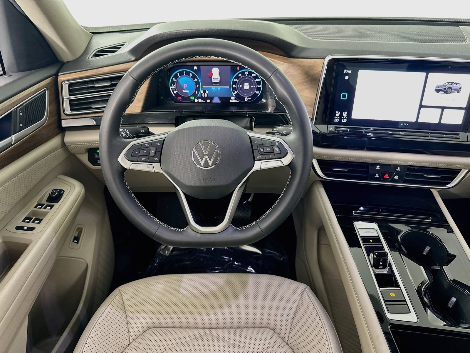 Used 2024 Volkswagen Atlas SE FWD image 22