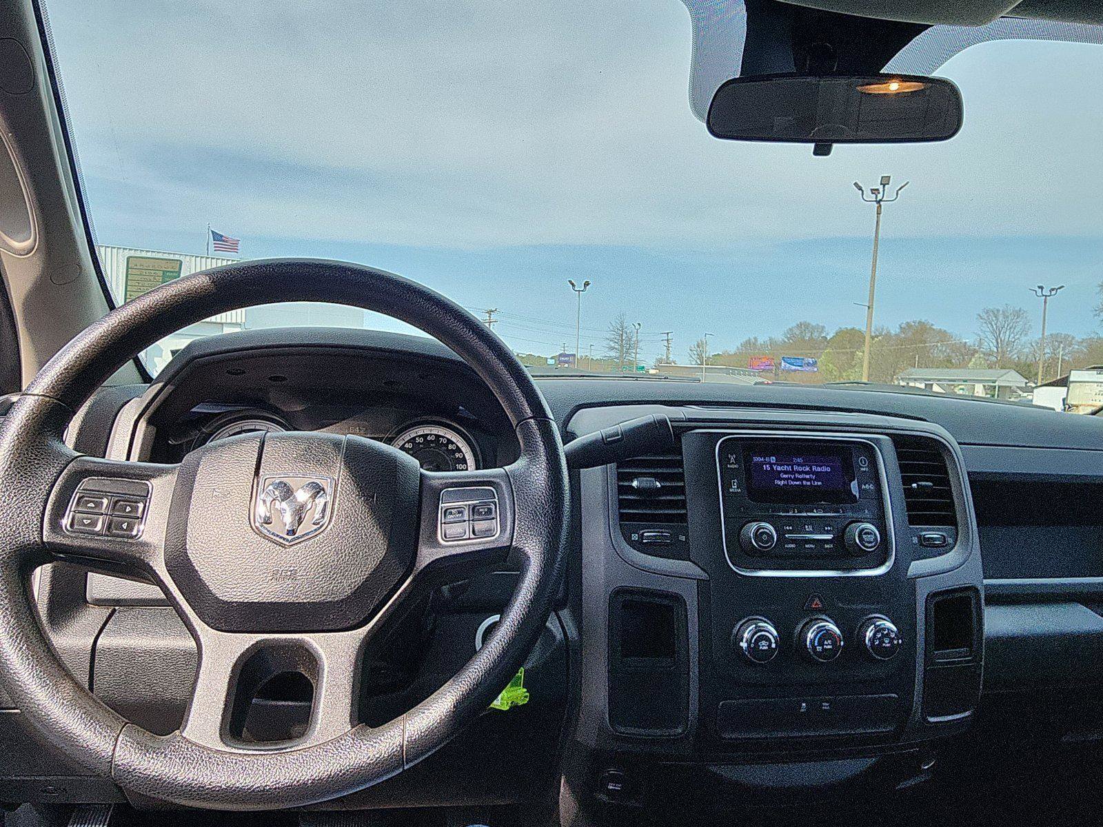 Used 2015 RAM 1500 Express image 17