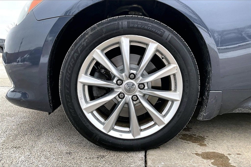 Used 2011 INFINITI G37 x w/ Premium Pkg image 10