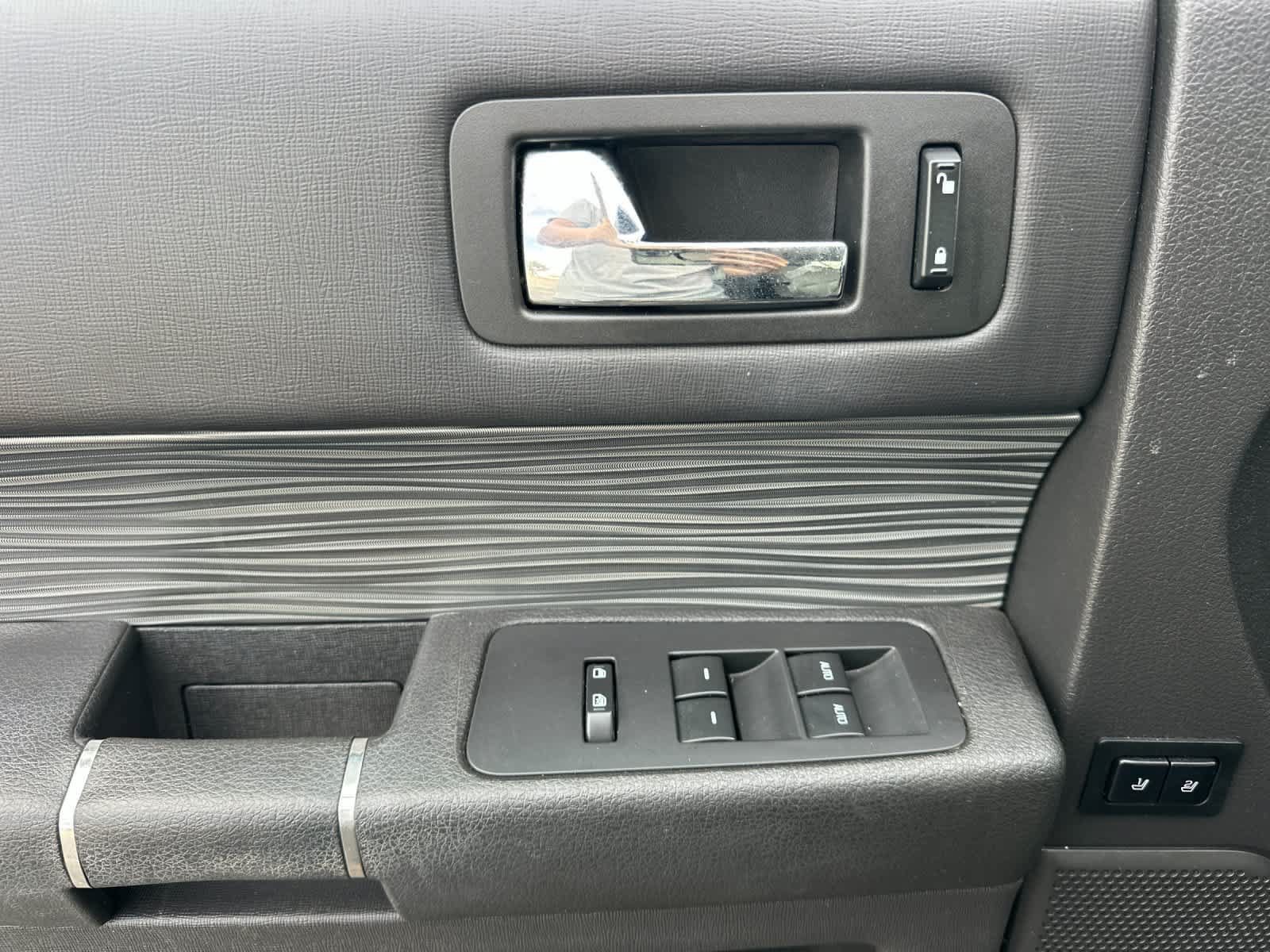 Used 2018 Ford Flex SEL w/ Equipment Group 202A FWD image 13