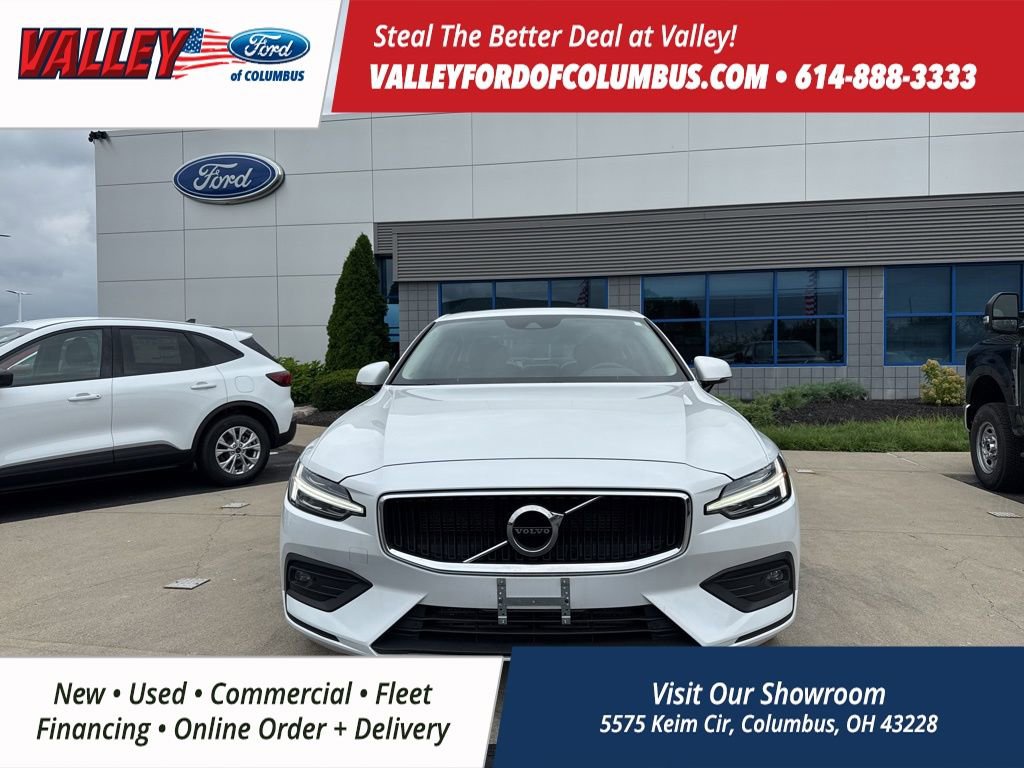 Used 2021 Volvo S60 T6 Momentum image 8