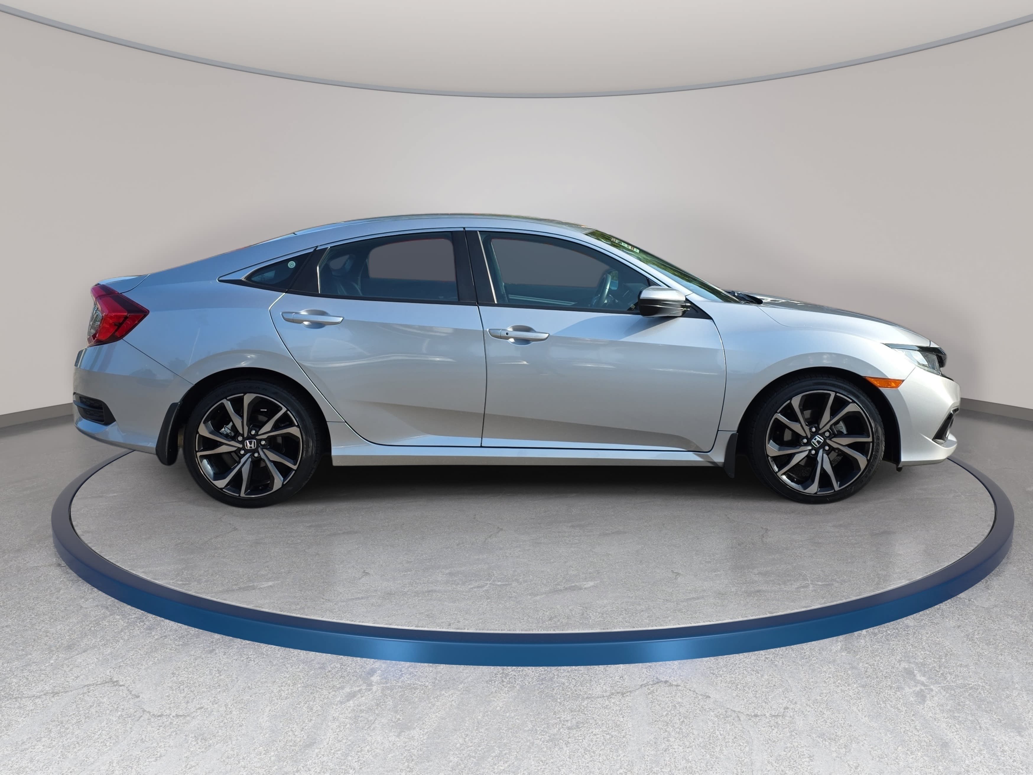 Used 2021 Honda Civic Sport image 4