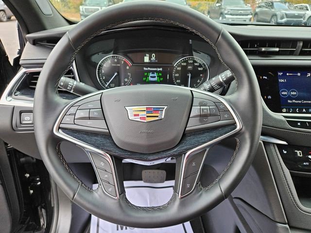 Certified 2025 Cadillac XT5 Premium Luxury FWD image 28