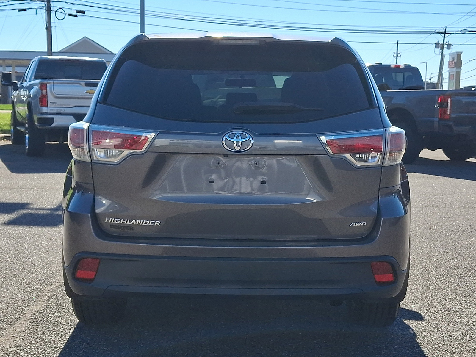 Used 2016 Toyota Highlander LE AWD/4WD image 9