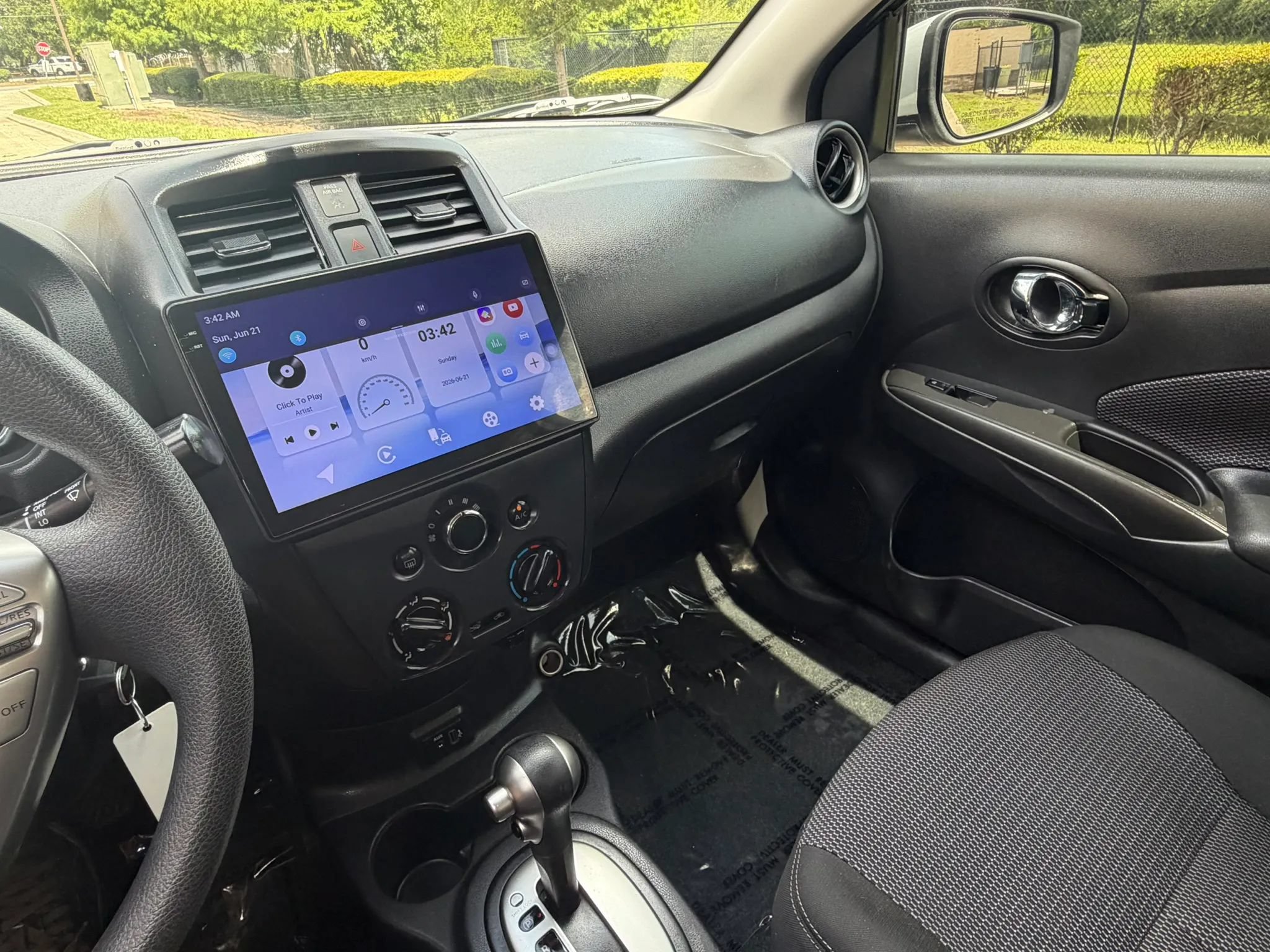 Used 2018 Nissan Versa SV FWD image 19