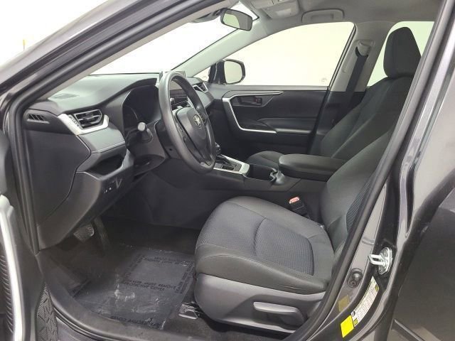 Used 2024 Toyota RAV4 LE AWD/4WD image 19