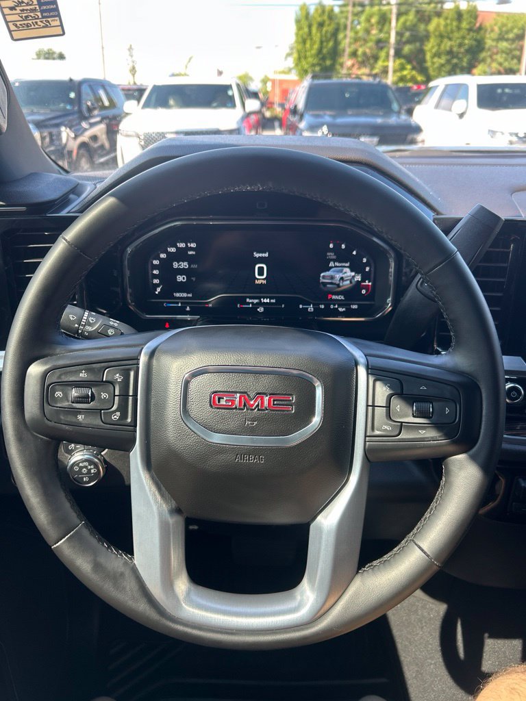 Used 2023 GMC Sierra 1500 Elevation AWD/4WD image 13