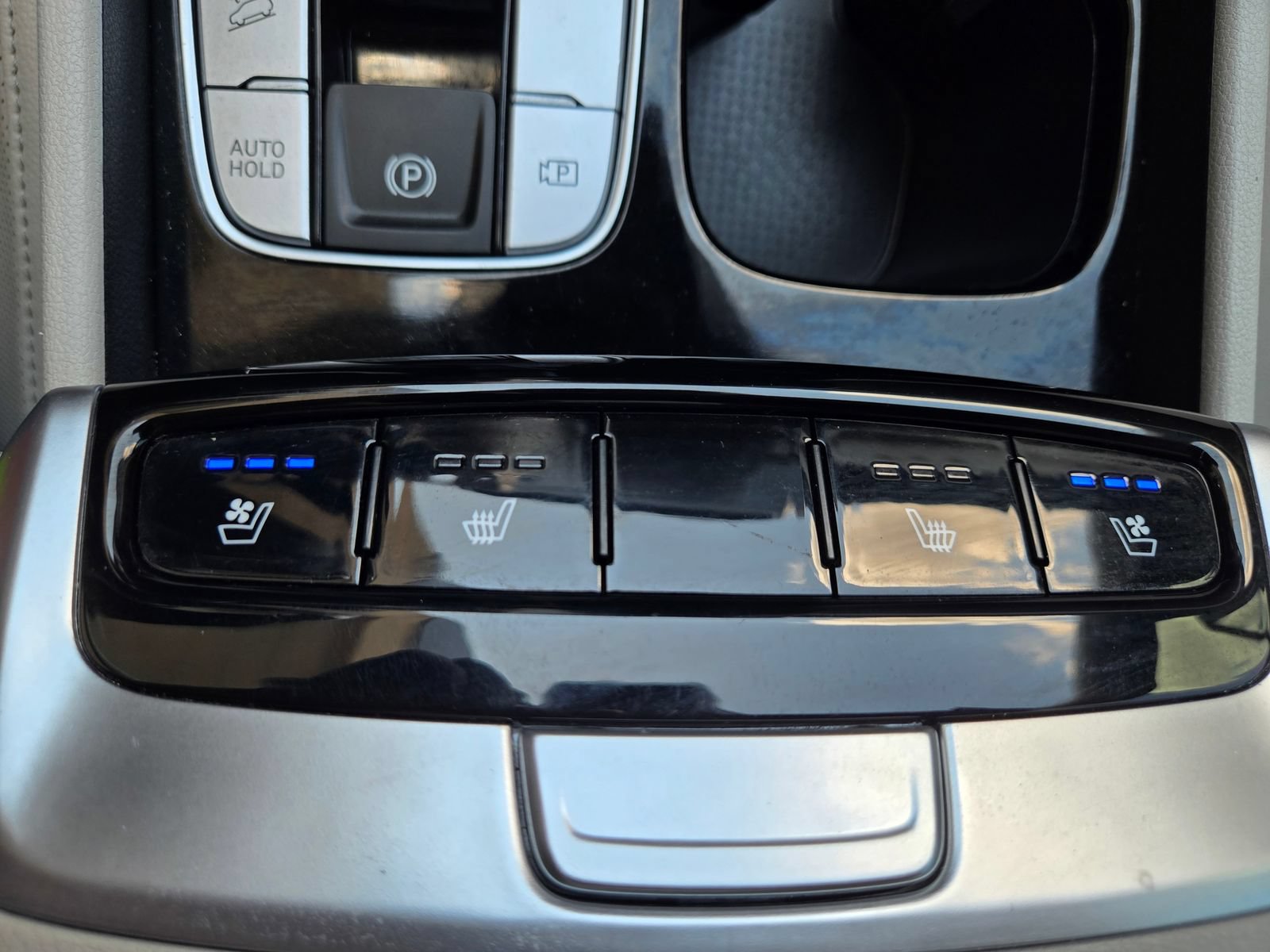 Used 2022 Hyundai Tucson SEL w/ Convenience + Premium Package FWD image 21