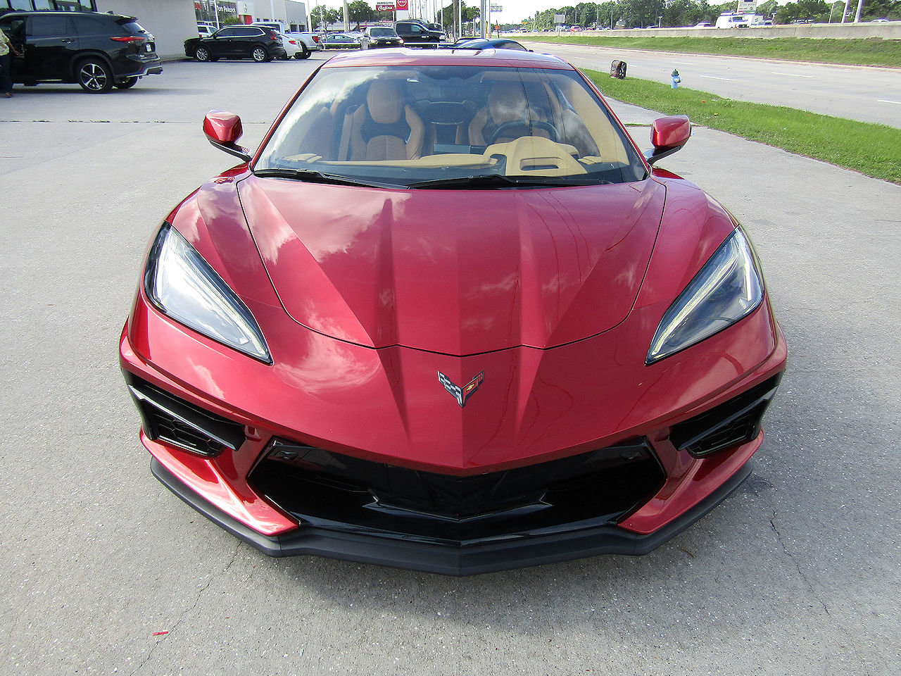 Used 2021 Chevrolet Corvette Stingray Premium Cpe w/ Z51 Performance Package RWD image 2