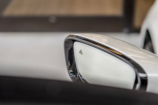 Used 2019 BMW 740i xDrive w/ Executive Package image 48