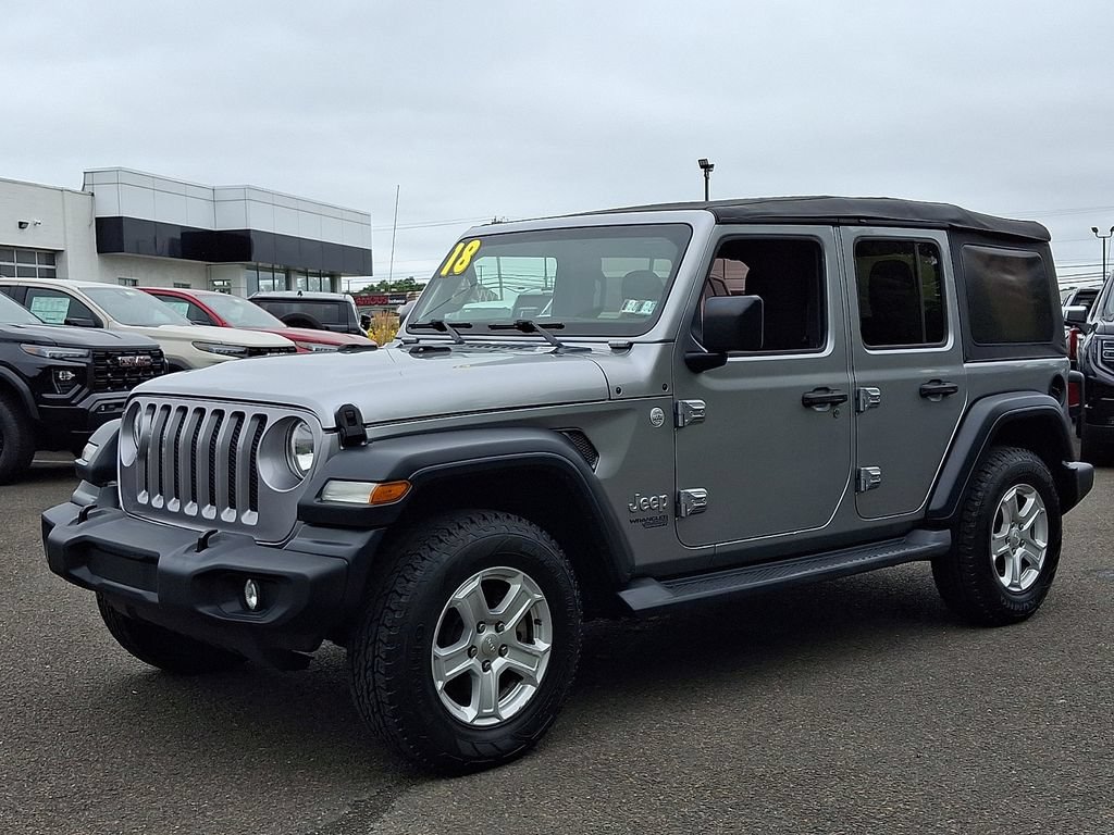 Used 2018 Jeep Wrangler Unlimited Sport S AWD/4WD image 3